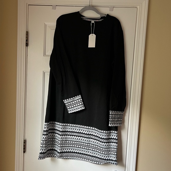 Black and White Aztec Print Trim Long Sleeve Mini Dress size XL, never worn